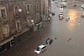 Alluvione a Catania con le auto sommerse dall´acqua