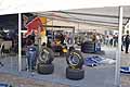 Area paddock con la monoposto Red Bull e gomme slick Pirelli «P zero»