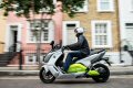 Contrariamente ai maxi-scooter attuali dotati di motore endotermico, lo scooter C evolution non è dotato di un telaio tradizionale. L’architettura della ciclistica si basa su una struttura ibrida ad alta resistenza antitorsionale.