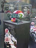 Casco di Marco Simoncelli con il numero 58 all´Eicma 2011