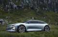 Citroën Cxperience Concept adotta una catena di trazione plug-in ibrida che abbina efficienza e alte prestazioni. Questa tecnologia ibrida benzina ricaricabile offre dinamismo e versatilità d’uso.