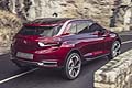 La DS Wild Rubis Concept è la prima DS a non proporre il classico double chevron nel frontale, da sempre firma di tutte le vetture Citroën