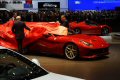 Nello stand di Ginevra, la Ferrari F12 berlinetta sfoggia le livree Rosso Berlinetta e Aluminium, e si presenta come la Ferrari stradale più potente e prestazionale di sempre.