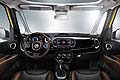 I prezzi di listino del Fiat 500L Trekking sono compresi tra i 19.650 euro per la versione equipaggiata con il motore 1.4 da 95 CV a benzina e i 22.950 euro del top della gamma 1.6 Multijet da 105 CV