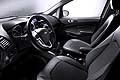 Ford ha aggiunto alla dotazione tecnologica parabrezza e retrovisori riscaldabili, disponibili all’interno del Winter Pack. 