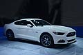 L’iconica muscle car a stelle e strisce Ford Mustang compie 50 anni e per celebrare l’importante traguardo si propone in una interessante versione limited, presentata in veste ufficiale durante il Salone di New York.
