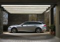 Non solo berlina sportiva, la britannica Jaguar XF si presenta al Salone di Ginevra 2012 in una veste inedita, quella di wagon, per offrire ancora più versatilità.