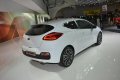 Il Chief Design Officer di Kia, Peter Schreyer, sottolinea come “Questa vettura è un concentrato di energia e di emozioni”.