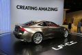 La vettura, show car full hybrid a trazione posteriore si caratterizza per la presenza di alcuni elementi stilistiche già adottati dal modello LF-LC. 