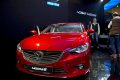 Grazie al passo di 2.830 mm, di 110 mm più lungo rispetto alla Mazda6 di serie, la nuova berlina berlina offre agli occupanti posteriori uno spazio più ampio.