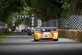L’estate bollente non frena i festeggiamenti della McLaren, impegnata durante lo scorso fine settimana a Goodwood nel ventesimo Festival annuale di velocità, dove il brand, leader del motorsport, ha celebrato il suo cinquantesimo anniversario.