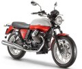 Moto Guzzi V7 Racer che richiama le Moto Guzzi da corsa del passato