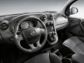  Mercedes-Benz Viano è il veicolo di riferimento nella sua categoria, rinnovato nel 2011, adotta nuovi motori e nuovi cambi che riducono le emissioni e migliorano le prestazioni.