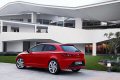La nuova compatta SEAT Leon SC sarà disponibile sul mercato europeo dal mese di maggio 2013, a un prezzo altamente competitivo e con una ricca gamma di equipaggiamenti. 