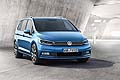 Versatile e bestseller della gamma in Germania, la monovolume Volkswagen Touran si rifà il look e viene presentata in anteprima al Salone di Ginevra.