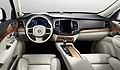 La nuova Volvo XC90 viene ridisegnata, a dodici anni di distanza dall’ingresso nella gamma, per essere ancora più innovativa, proprio come il modello del 2002 che rappresentò un’autentica rivoluzione per il segmento dei SUV.