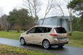 Entrambe sfileranno a Ginevra accanto alla neonata Scenic XMOD Cross.