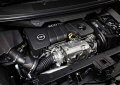 Opel rinnova anche le trasmissioni, offrendo una gamma più ampia di cambi manuali e automatici. 
