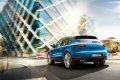 Macan S è abbinato al motore a benzina, biturbo V6 3.0 litri da 340 Cv con trazione integrale attiva e cambio 7 marce PDK a doppia frizione.