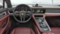 Un’opzione utile per le versioni Executive, impiegate come berline con autista, è il Porsche Rear Seat Entertainment di ultima generazione.