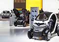 Panoramica stand Renault con l´auto elettrica Twizy al Salone di Francoforte