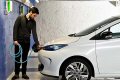 ZOE è dotata di Z.E. Voice, un suono esterno che avverte i pedoni dell’arrivo del veicolo e che consente di valutarne la velocità. 