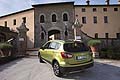 Disponibile da subito nella versione Fun 1.6 benzina a due ruote motrici, proposta a partire da 16.900 euro fino al 15 settembre, la Suzuki SX4 S-Cross, è un crossover che abbina funzionalità da auto familiare ad un design sportivo. 