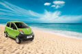Tata Nano 2012 offre interni più accoglienti, ora per quattro occupanti, e ricchi di optional. 