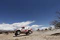 Dakar 5^ tappa - spettacolare immagine della Toyota Hilux Action pilotata dal sudafricano De Villiers attulamente 5° nella classifica generale delle auto