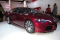La concept di Detroit adotta un sistema propulsivo Hybrid Synergy Drive, caratterizzato da dimensioni e peso più contenuti per un risultato ottimale in fatto di consumi, prestazioni e autonomia in modalità total electric.