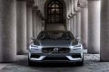 Il sistema di propulsione è ibrido plug-in alimentato a benzina , nel solco della strategia di Volvo, che punta all’utilizzo dell’elettrificazione nei nuovi potenti motori a quattro cilindri Drive-E.