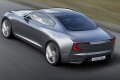 Sia il cofano e il tetto ribassati sia i cerchi da 21 pollici a cinque raggi contribuiscono a trasmettere l’immagine di una elegante Gran Turismo, che assicura potenza e piacere di guida. 