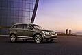 La nuova Volvo XC60, il modello più venduto di Volvo, acquisisce uno stile più urbano.