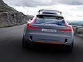 “La Concept XC Coupé mostra come una tecnologia ingegneristica intelligente ci consenta di innalzare ulteriormente il nostro già ottimo livello di sicurezza senza compromettere il design, le dimensioni o il peso della vettura ”.