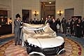 Nel parterre esclusivo del Royal Automobile Club di Londra, il 3 luglio 2013, dopo molti mesi di segretezza, la leggerissima supercar VUHL 05 è stata rivelata alla presenza di un pubblico esclusivo.
