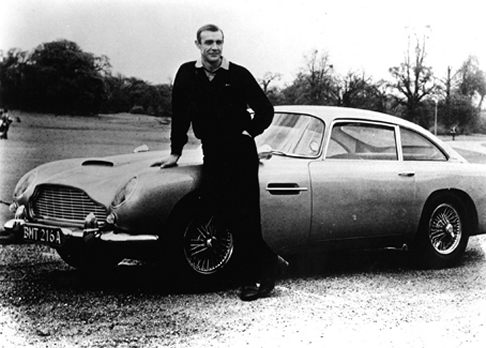 Asto Martin - Aston Martin con Sean Connery width=