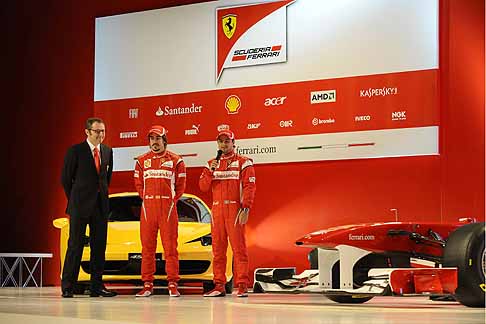 Ferrari - I piloti Alonso e Massa con Stefano Domenicali  width=