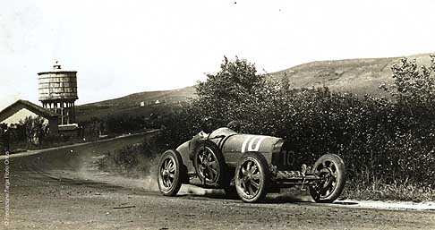 Eco Targa Florio - 1926 Lepori su auto storica Bugatti in gara Eco Targa Florio width=