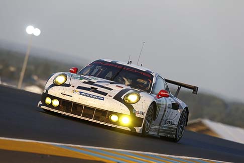 Audi - Infine, il prototipo Nissan ZEOD RC/Michelin ha completato solo cinque giri in gara. La Nissan tornerà ufficialmente a Le Mans nel 2015.  width=