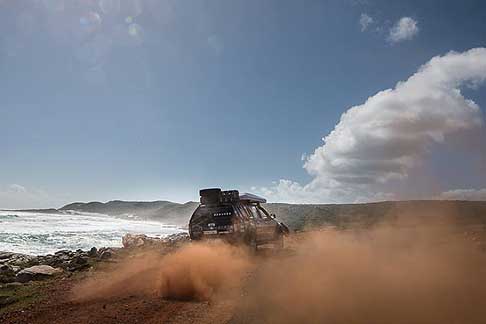 Off-Road in ritrono per Expo 2015 - 7milamiglialontano 2015: dopo 10 mesi torna in Italia per l’EXPO la carovana “solidale” che ha toccato 4 continenti width=