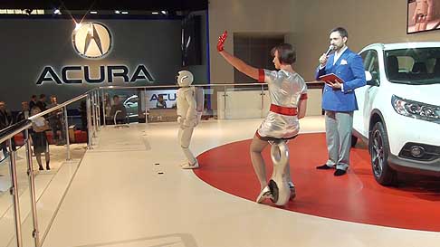 Honda - ASIMO and the U3-X at the Moscow International Automobile Salon 2012 width=
