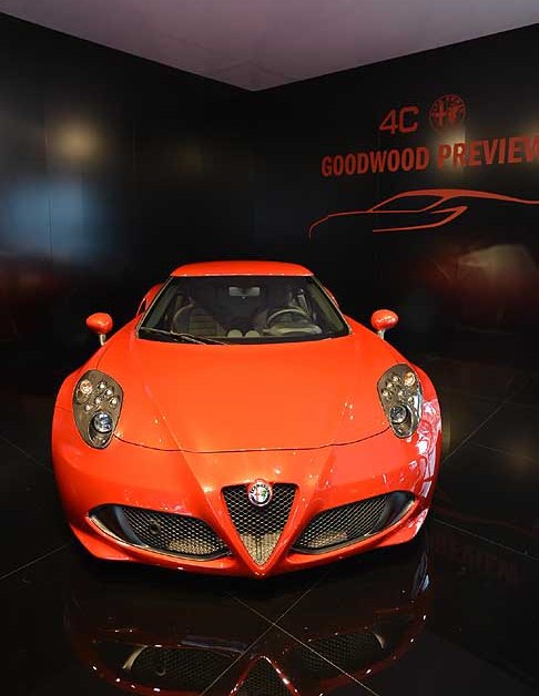Alfa Romeo - Supercar Alfa Romeo 4C a Goodwood edizione 2013 width=