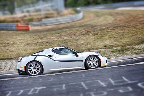 Alfa Romeo - Alfa Romeo 4C giro record in soli 8’04’’ a Nordschleife width=