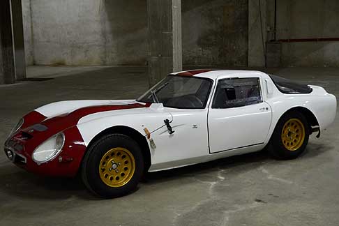 Auto Storiche all´asta - Alfa Romeo TZ2 Evocation fu costruita dal leggendario carrozziere e telaista Giordanengo all´Asta Coys a Ascot width=