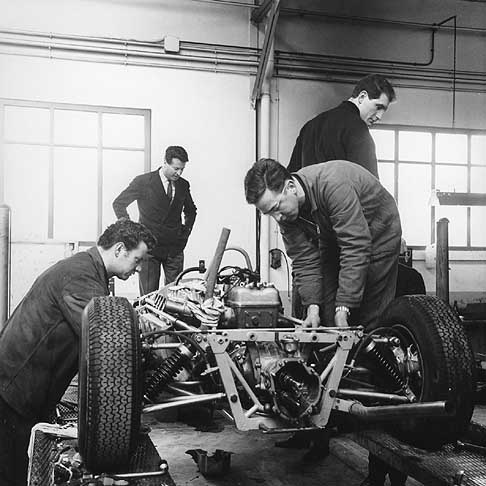Renault - Alpine pit garage Jean REDELE, Alpine founder, with mechanics around a single-seater width=