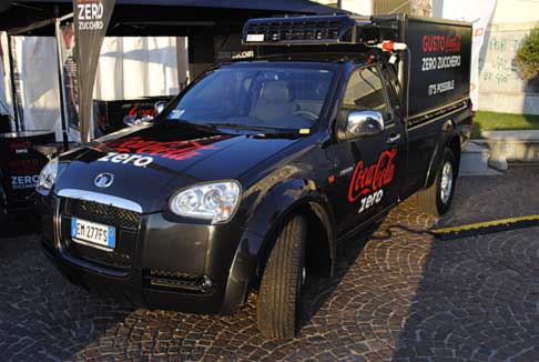 Reggio Calabria - Auto sponsor Coca Cola al lungo mare di Reggio Calabria width=