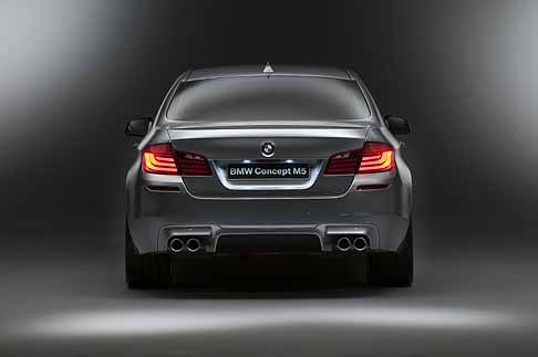 BMW - BMW M5 prototipo posteriore vettura width=