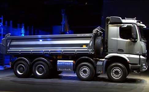 Mercedes-Benz - Camion Mercedes Acros per trasporto nella cava e cantieri. Mercedes-Benz Arocs trucks width=