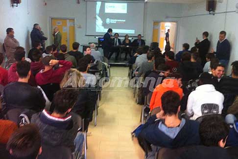 Conferenza Stampante 3D Isit Cento (Fe) - Conferenza stampante in 3D tenutasi nell´aula Magna prersso l´ISIT Bassi Burgatti di Cento (Ferrara)