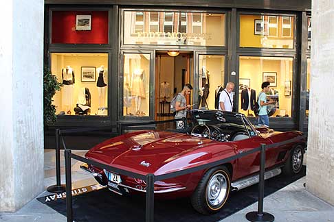 Chevrolet Corvette - Corvette C2 L88 Convertible motore 427 Big Block Tri-Power V8 width=